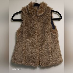 Zara Kids Tan Furry Vest Size 8.   #G13